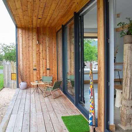 ארנוארו Vibe Luxury Cabins מראה חיצוני תמונה