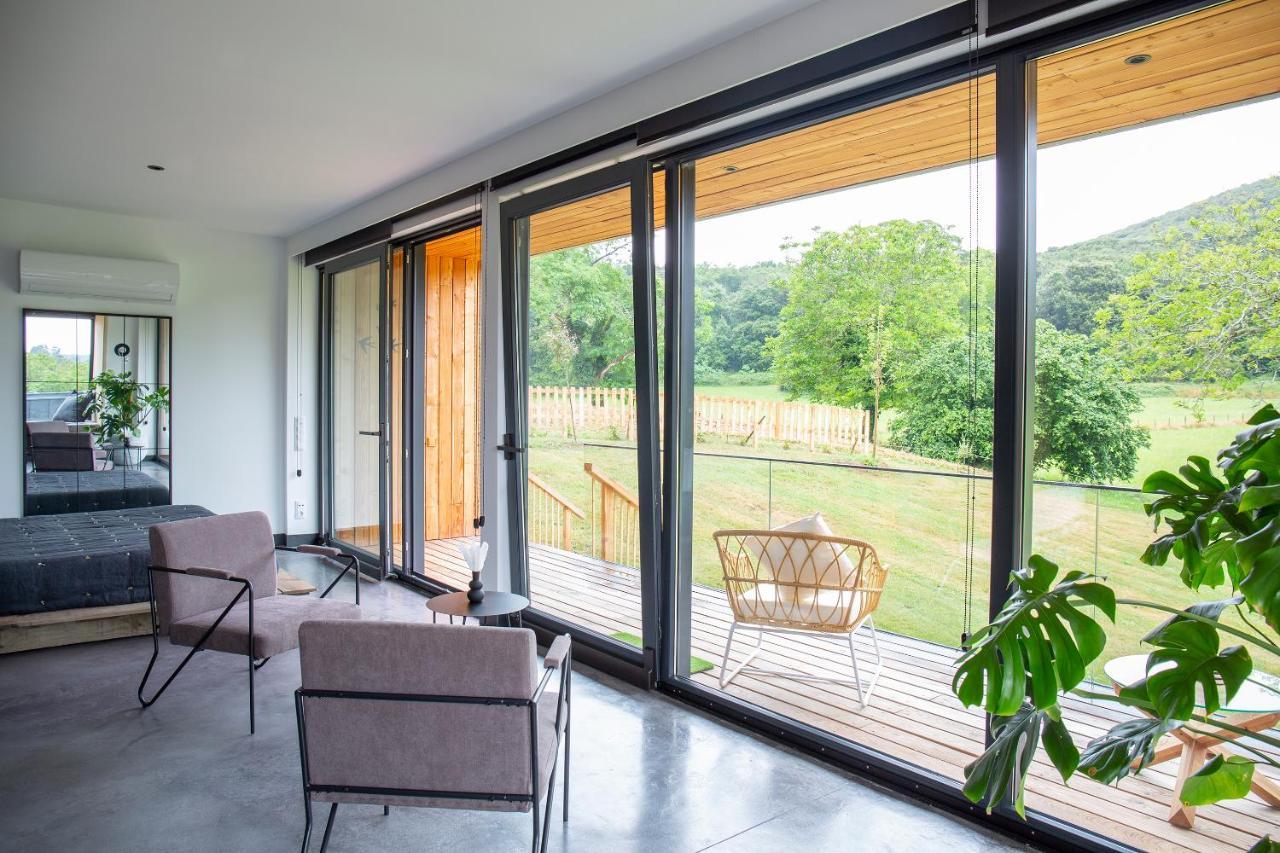 ארנוארו Vibe Luxury Cabins מראה חיצוני תמונה