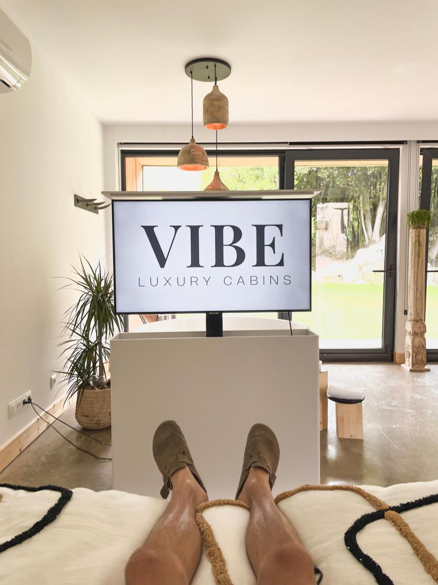 ארנוארו Vibe Luxury Cabins מראה חיצוני תמונה