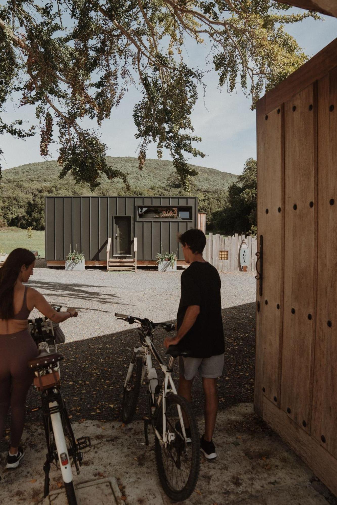 ארנוארו Vibe Luxury Cabins מראה חיצוני תמונה